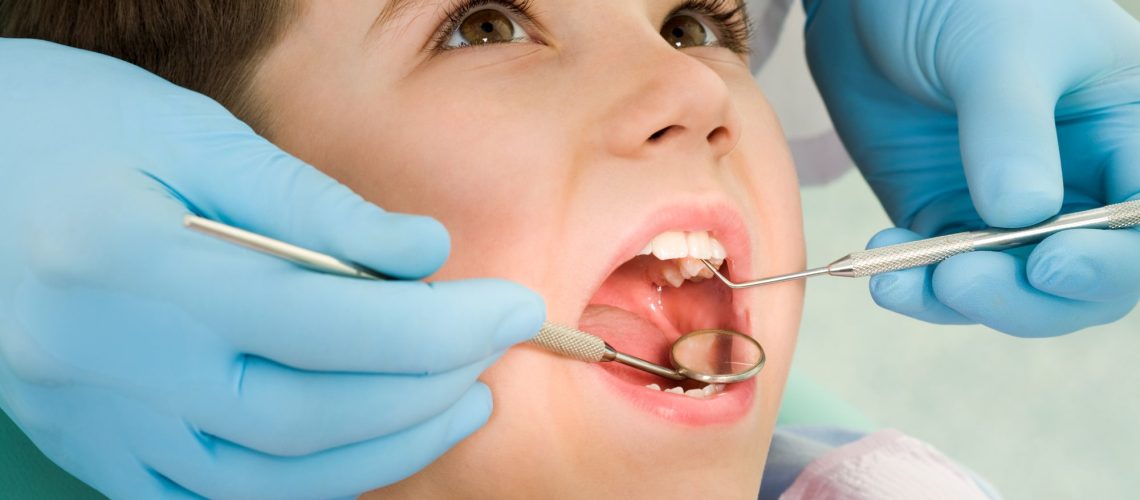 who offers a dentist oak park?