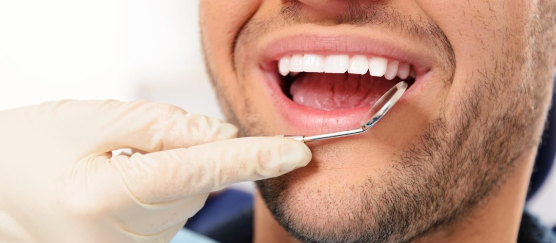 where can i get dental implants in oak park?